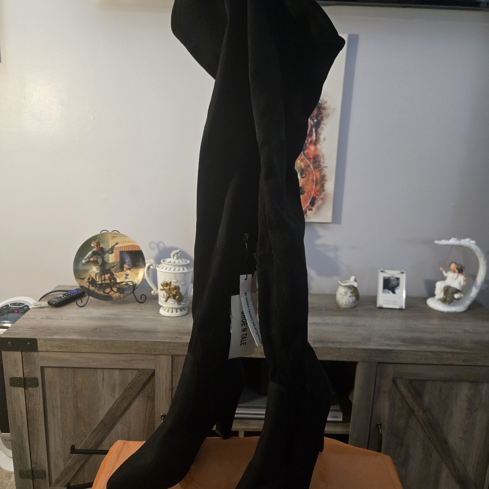 ShoeNTale Black Over-the-Knee Stretch Block Heel Boots with Side Zip